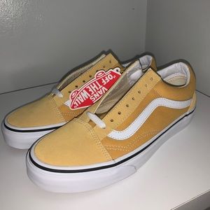 Yellow Vans *Not accepting counteroffers*